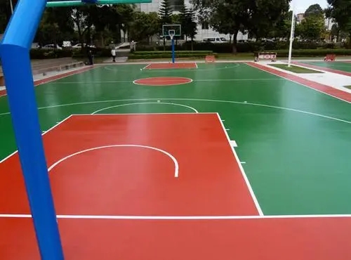 韶关球场地面翻新,裂缝修重要性